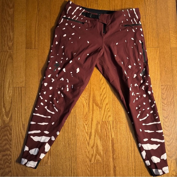 Specialized Maroon and White Cycling Pants Men’s Size 36 - Picture 1 of 5